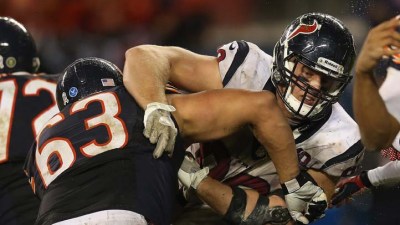 Who Stood Out in Bears' Sloppy Loss?