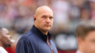 Why It's OK If Brian Urlacher Isn't a Bear This Fall