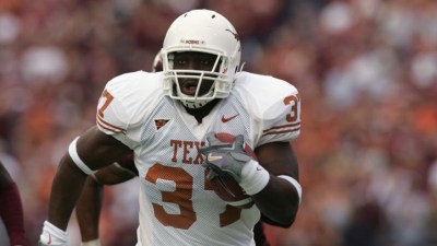 Bears Trying Henry Melton on Offense