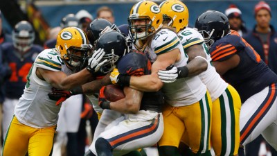 Bears' Playoff Hopes Dim After Loss to Packers
