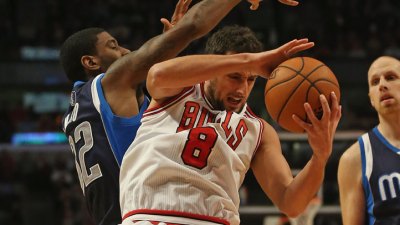 Deng Leads Bulls Over Mavs