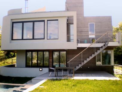 $2.7M for an Ultra-Modern Montauk Home