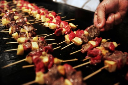 It's time for some summer grilling in Chicago, just make sure you do it the right way.