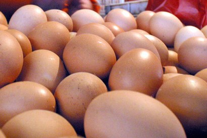 Rotten eggs are a turn-on for men, a new study shows.