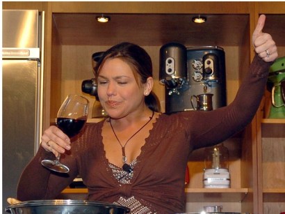 Television cooking star Rachael Ray is boosting the local food supply for a struggling Ohio town.