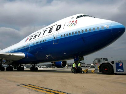 United Airlines plane