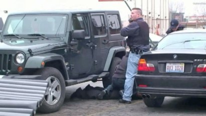 Witness Helps Cops Nab Suspected Bank Robbers