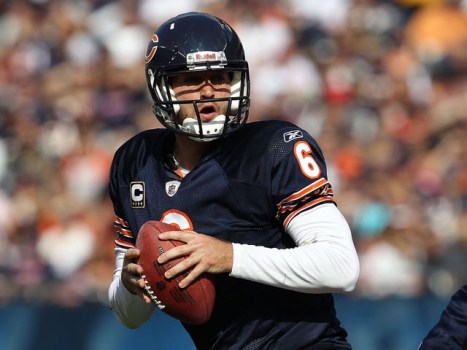 Warner Suggests Cutler Try Trust Falls