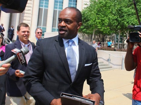 Smith, Goodell Make Nice in Front of Cameras