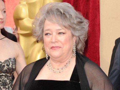 Kathy Bates to Lead David E. Kelley's Pilot "Kindreds"