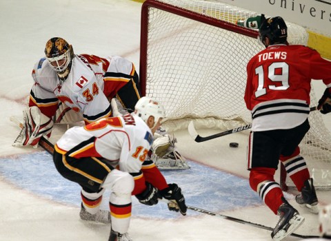 Streaking Hawks Beat Flames 4 - Hawks 6