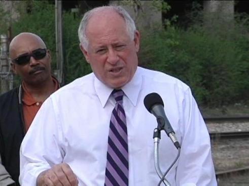 http://media.nbcbayarea.com/images/QuinnCanoeExplanationWeb_4295729_640x480.jpg