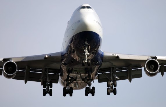 http://media.nbcbayarea.com/images/boeing747MIA.jpg