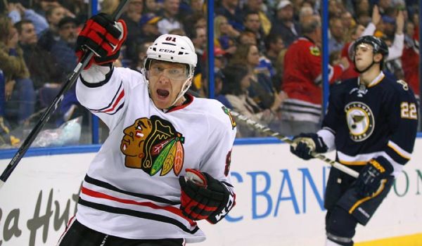 Stood Up & Was Counted: Hawks 5 - Blues 2