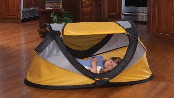 Feds Investigate Kids' Travel Beds