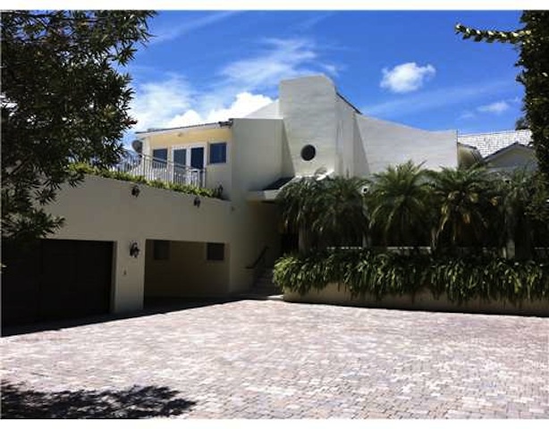 Live Like Vanilla Ice in this Miami Beach Mansion