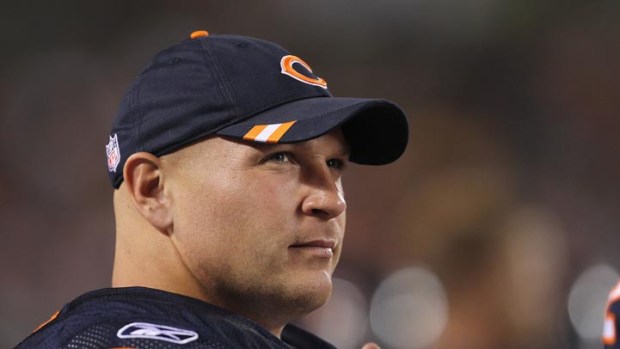 Bear Bites: Urlacher Has Cutler's Back