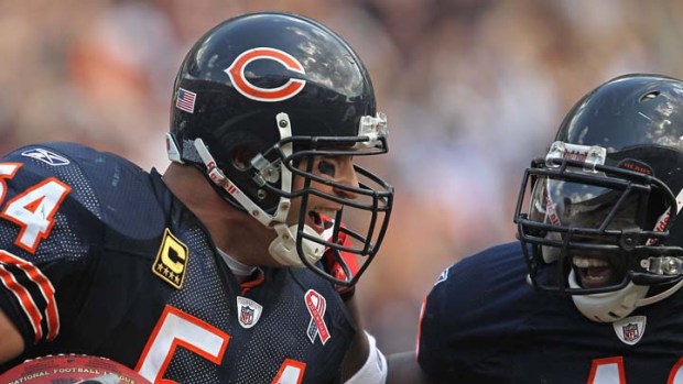 Bears Hire Chris Harris as a Coach
