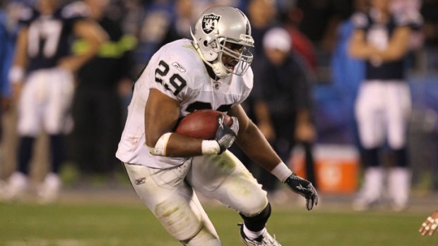 Bears Sign Running Back Michael Bush