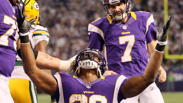 Vikings Win, Keeping Bears Out of Playoffs