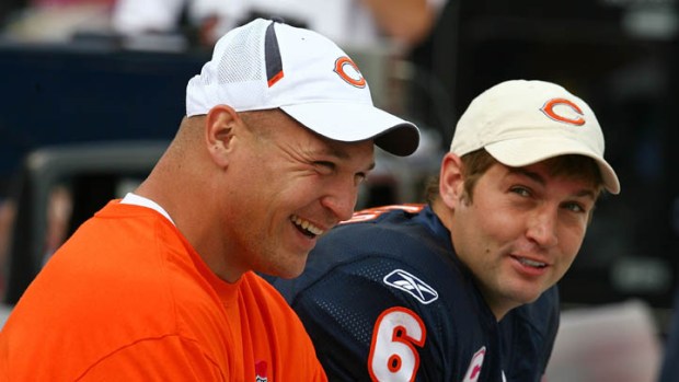 Bear Bites: Urlacher Backs Cutler