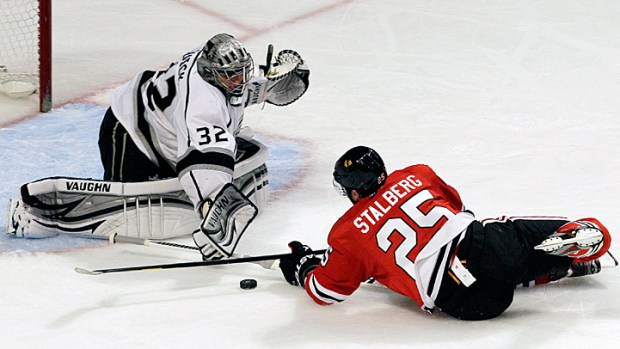 Quick, Kings Outlast Hawks