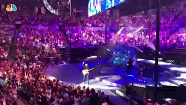 Man Proposes at Garth Brooks Concert Brooks Offers to Pay for Honeymoon
