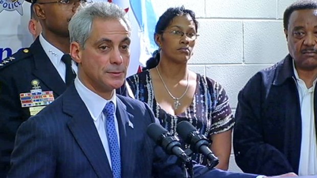 Mayor Campaigns for Obama as City Murder Rate Spikes