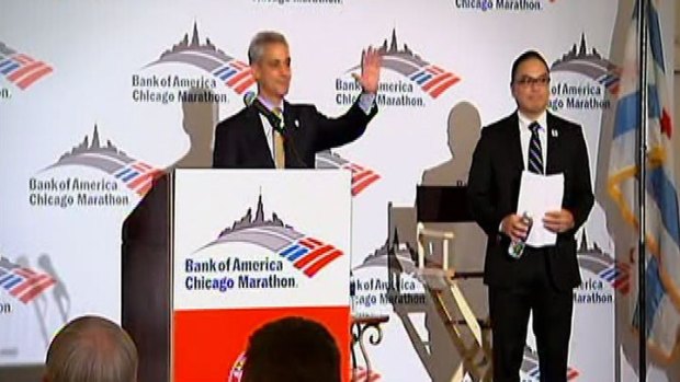 Mayor Helps Honor Elite Runners at Marathon Kick-Off Event