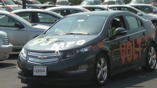 Quinn Announces Electric Car Charging Stations in Tollway Oases