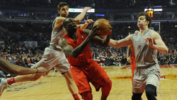 Rockets Blast By Bulls