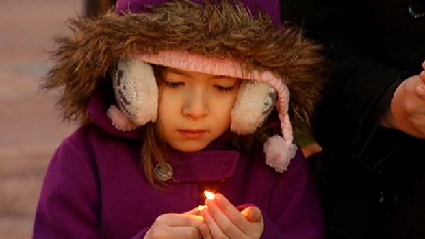 [CHI] Chicago's Malaysian Mourns Deaths of Plane Passengers