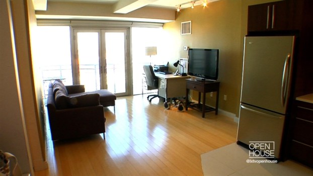 Daykeover: Bachelor Pad Makeover
