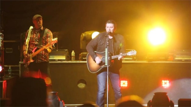 Super Fan Concert Winner: Brad Paisley