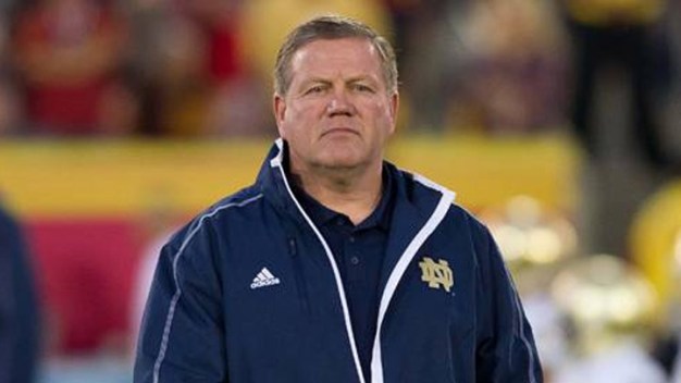 Kelly Set to Return to Notre Dame Next Season