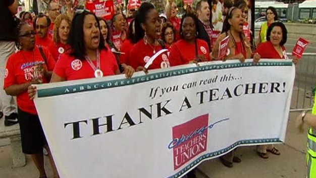 Teachers Overwhelmingly Ratify New Contract
