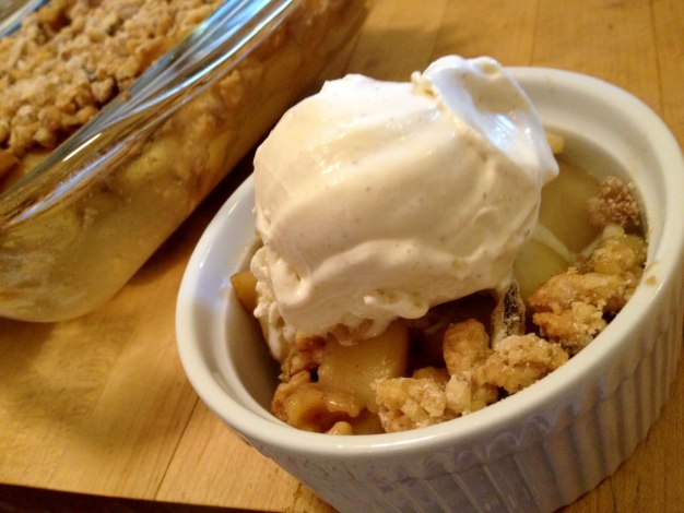 Wayne's Weekend: Gluten-Free Apple Crumble