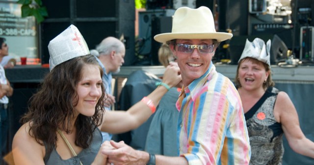 Roscoe Village Burger Fest