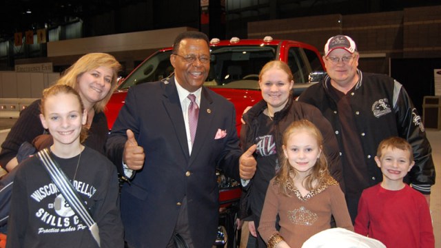 Art Norman Rocks the 2009 Chicago Auto Show