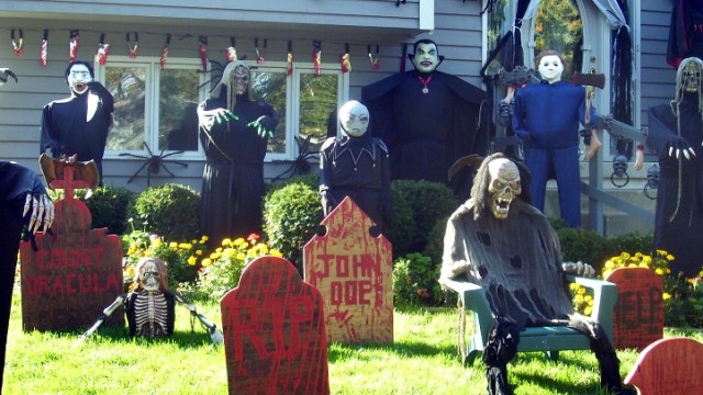 Your Photos: Halloween Yard Displays