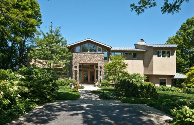 Open House: 1133 Taylorsport Lane, Winnetka
