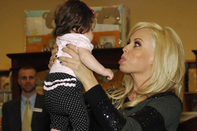 Jenny McCarthy Hits Chicago