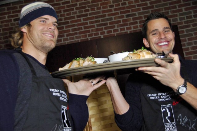 PHOTOS: Bears, Other Celebs Dish Out Dinner