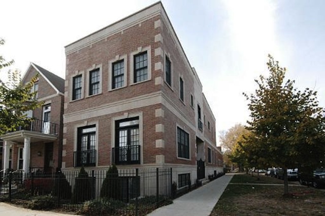 Ex-Cub Pitcher Strikes Out Selling Chicago Home 