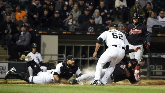 Indians blank White Sox on Kluber's three-hitter