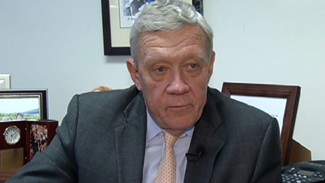 Head of Illinois child welfare agency resigns