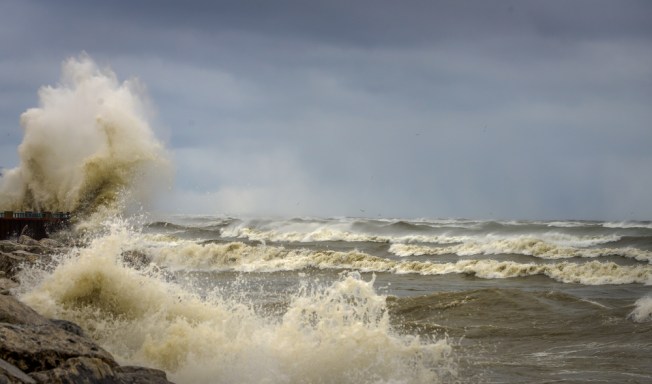 2 men drown in Lake Michigan near Gary 2 men drown in Lake Michigan near Gary