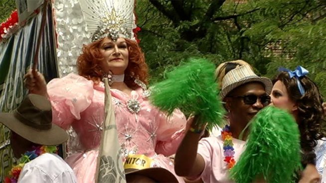 Hundreds of thousands pack Lake View for the 43rd annual Pride Parade, celebrating a year of advances in LBGT equality.