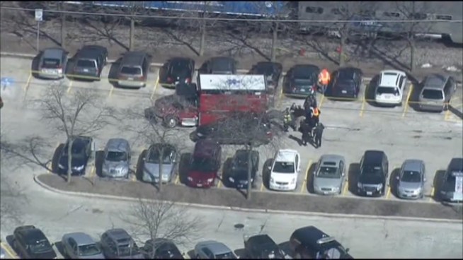 Metra officials say no new safety measures are planned despite the deaths of five pedestrians so far this month at guard crossings. Sandra Endo reports.