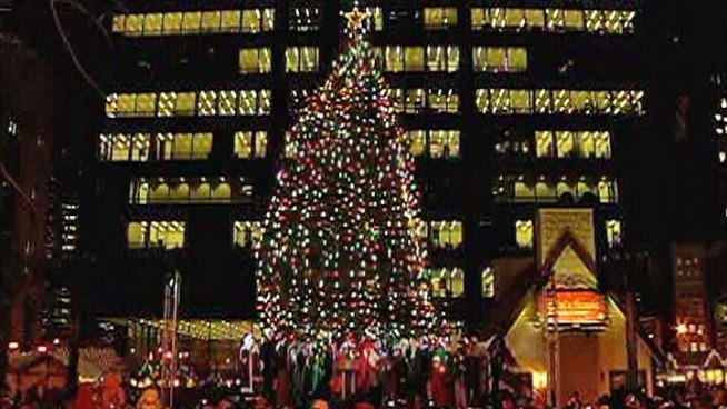 For his first time as mayor, Rahm Emanuel assisted with the countdown to the tree-lighting.
